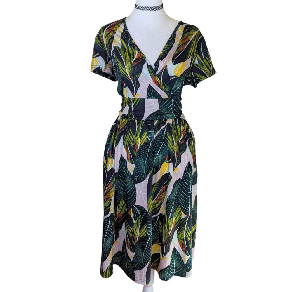 Ouges Green Tropical Leaf Patterned Faux Wrap Kne… - image 1